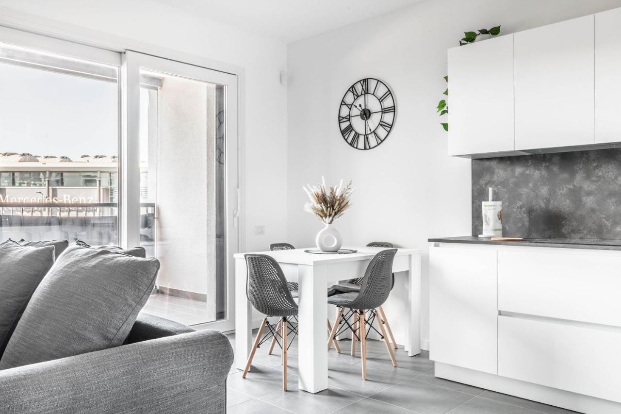 Harmony House - Rho Fiera 6Min - Free Parking - Terrace Appartement Milaan Buitenkant foto